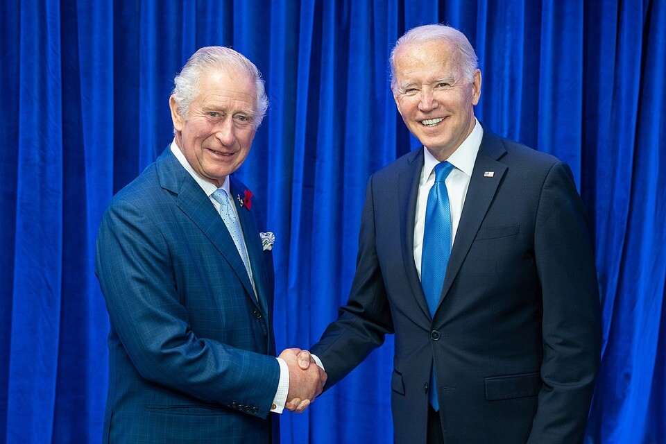 COP26에서 조 바이든 미국 대통령과 만난 찰스 국왕 (사진 미국 백악관)/뉴스펭귄