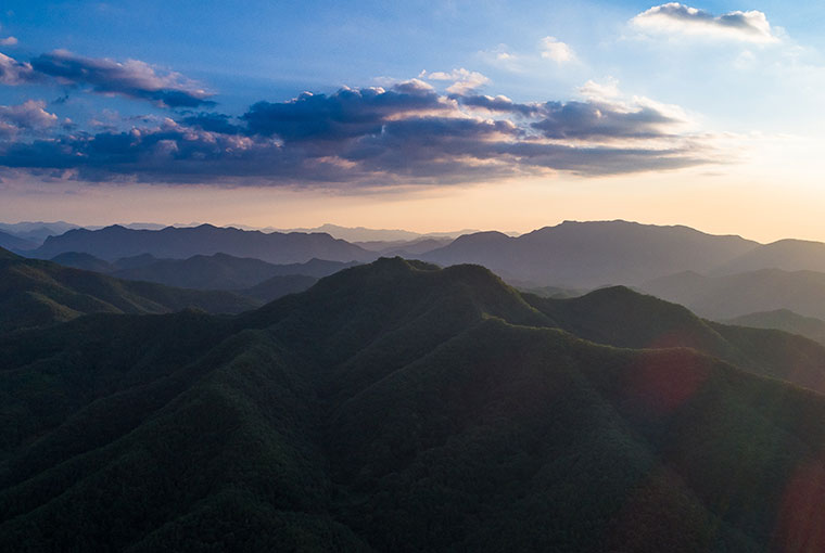 우리나라 100대 명산에 선정된 태화산은 뛰어난 경관과 자연환경을 자랑한다. (사진 태화산마을)/뉴스펭귄