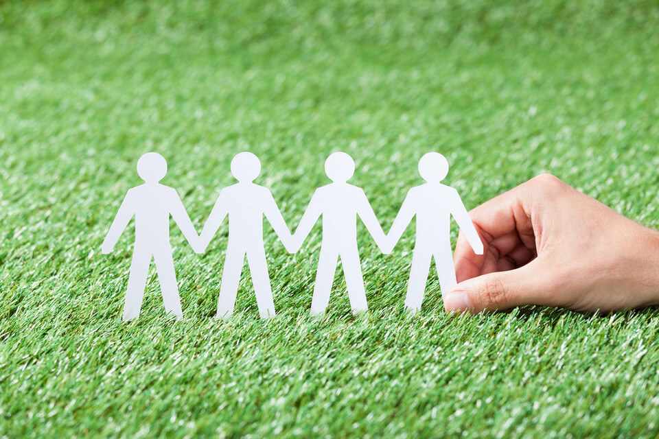 환경 문제를 해결하려면 개인의 실천도 중요하지만 기업과 정부의 역할 역시 중요하다. (사진 클립아트코리아)/뉴스펭귄