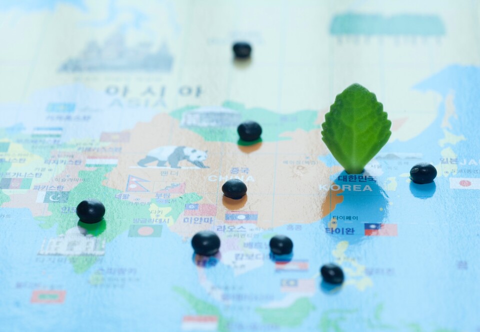 푸드마일리지가 크면 클수록 소비지에서 원산지의 거리가 멀고 운송과정에서 사용하는 화석연료의 양과 온실가스 배출량도 증가한다. (사진 클립아트코리아)/뉴스펭귄