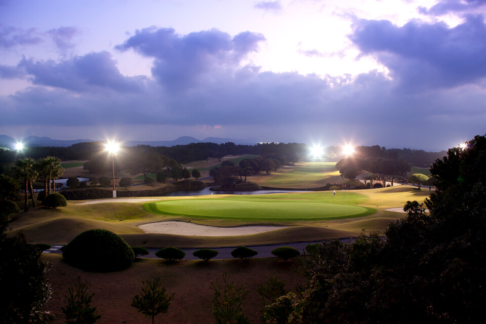 골프장 조명. (사진 클립아트코리아)/뉴스펭귄