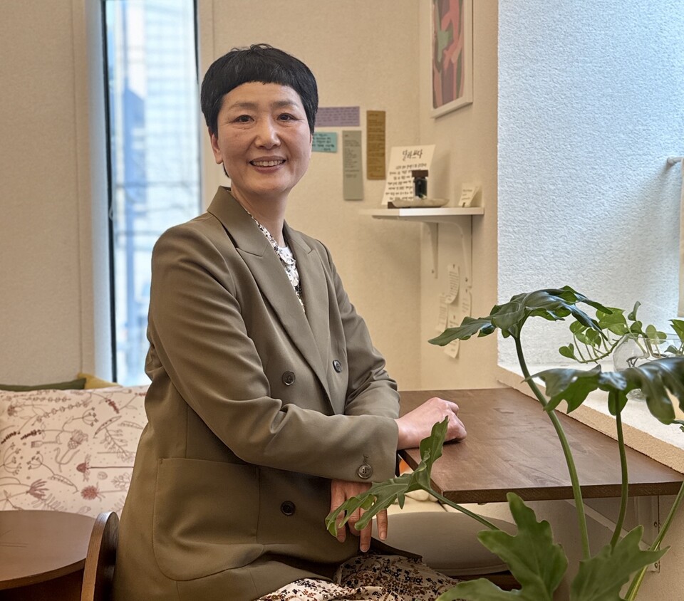 성장에도 필요에도 자유에도 한계가 있다는 것을 분명히 아는 마음이 필요하다고 말하는 이안소영 대표. (사진 곽은영 기자)/뉴스펭귄