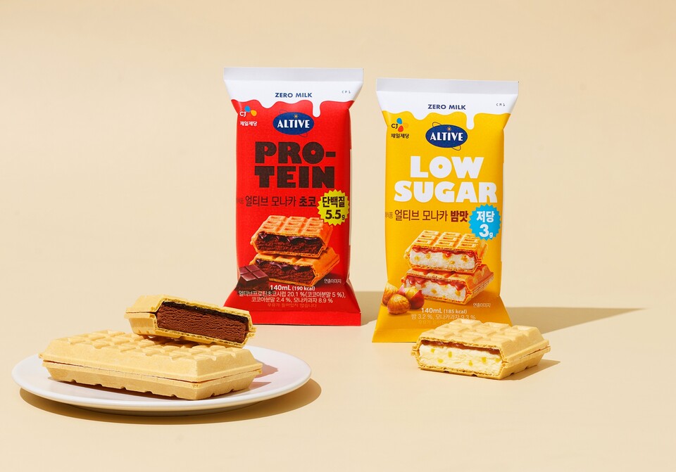 지난해 8월 CJ제일제당 얼티브가 출시한 식물성 아이스크림 모나카 2종. (사진 CJ제일제당)/뉴스펭귄