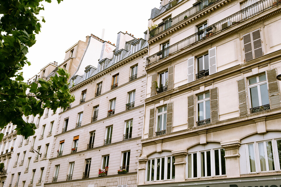 파리 11구 République(레퓌블리크) 역 인근, 르포르테르 사무실이 입주한 건물 (사진 이자영 파리 통신원)/뉴스펭귄 