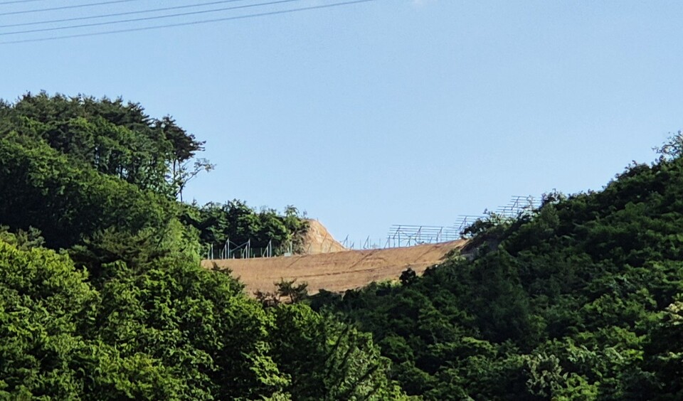 태양광 발전 공사. (사진 이강운 대기자)/뉴스펭귄