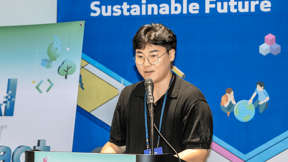 숲과나늠 6기 학업 장학생 우지현씨 단국대 탄소중립학 석사인 우씨는 전기차 배터리 관련 기술을 발표했다. (사진 숲과나눔, ⓒSK하이닉스)/뉴스펭귄