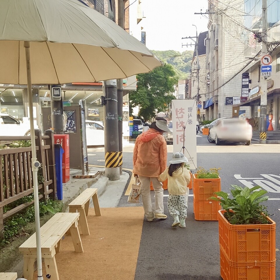 소소도시가 2023년 서초구 문화지구 악기거리에서 진행한 팝업 파클렛. (사진 서선영 대표)/뉴스펭귄