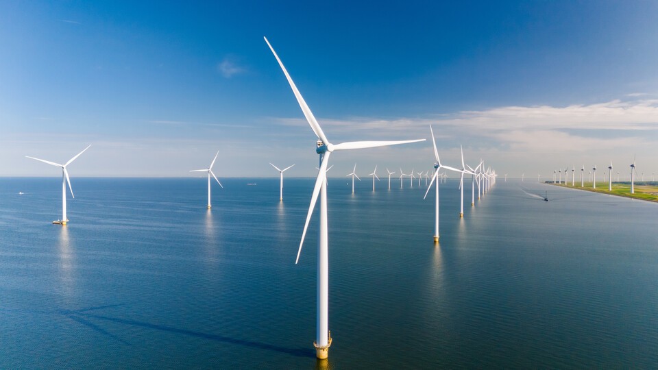 재생에너지 사용을 활성화하기 위한 정부 정책의 실질적 효과가 없다는 보고서가 공개됐다. 사진은 독자의 이해를 돕기 위한 것으로 기사 속 특정 내용과 관계 없음 (사진 클립아트코리아)