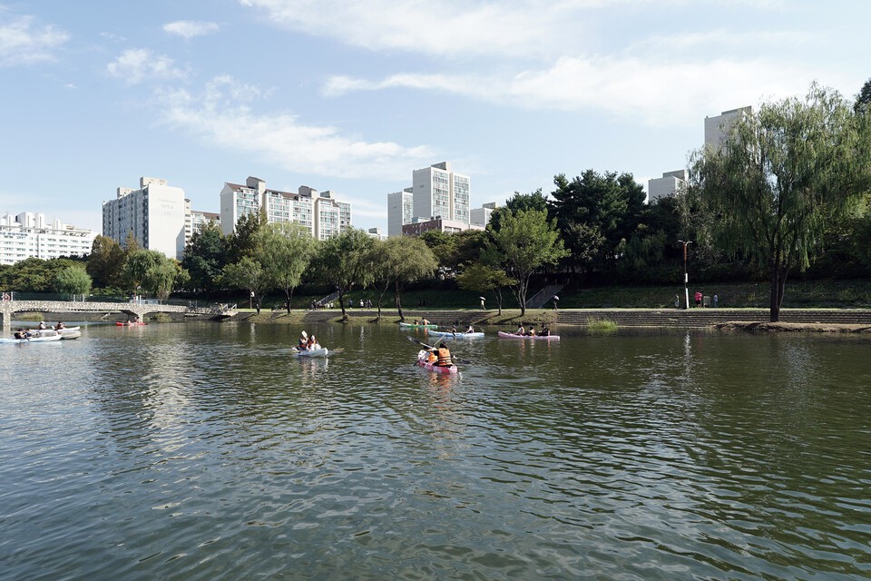 탄천 카약체험 현장. (사진 성남시)/뉴스펭귄